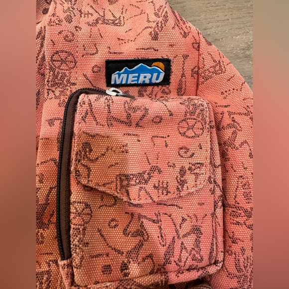 Meru sling back backpack bag - Picture 9 of 13